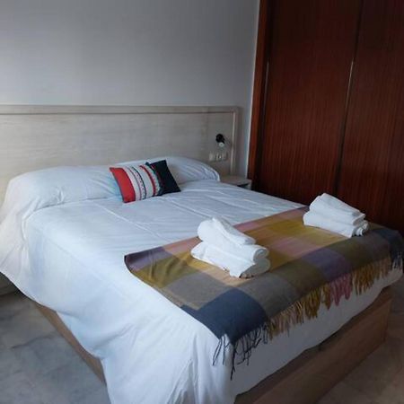 Ijd Apartaments 6 Parking Gratis Y Piscina Bormujos Luaran gambar
